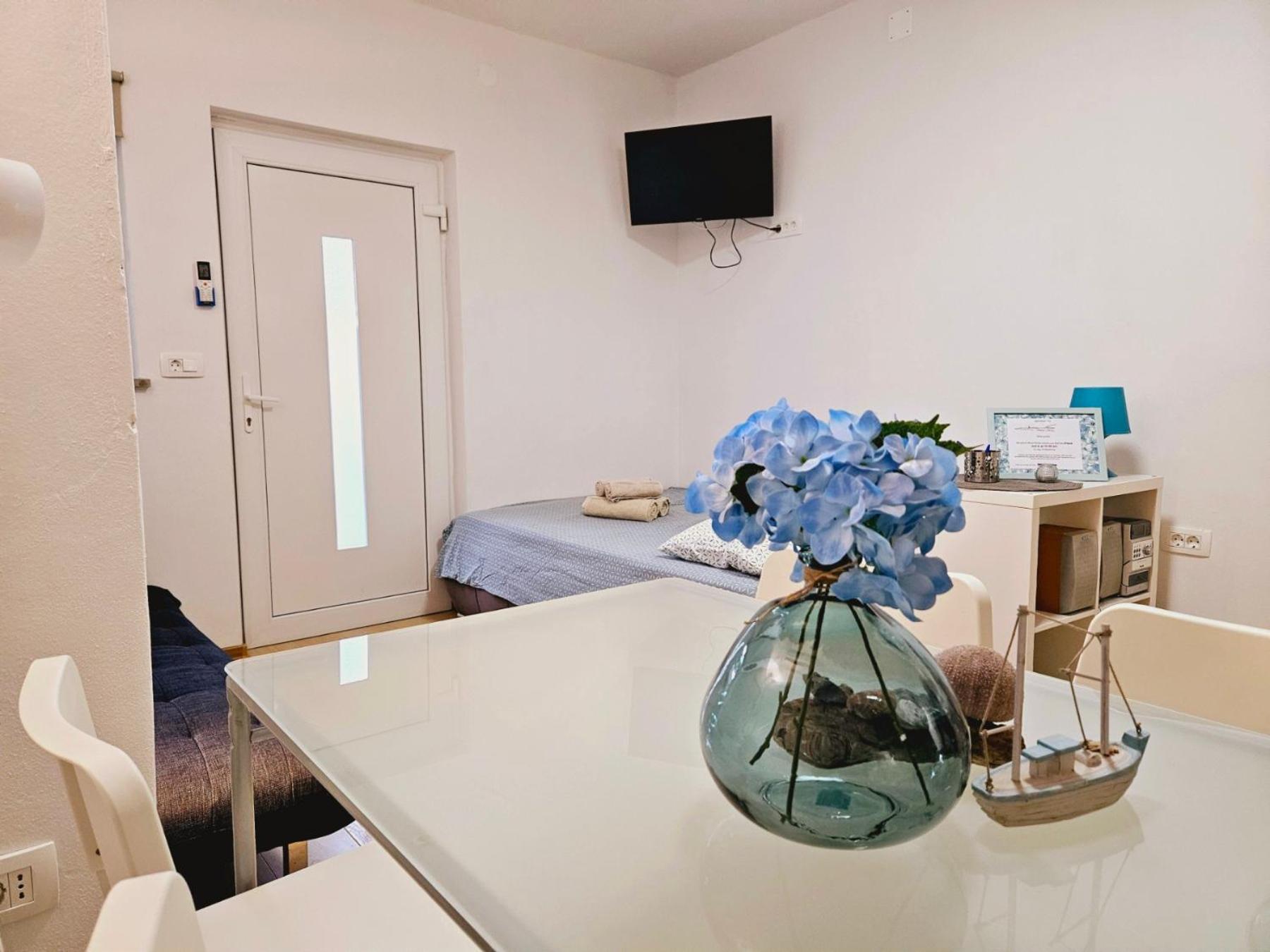 Apartma Tul Изола Экстерьер фото
