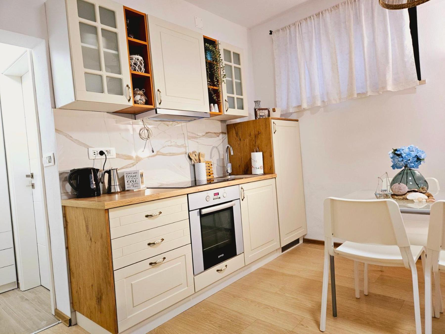 Apartma Tul Изола Экстерьер фото